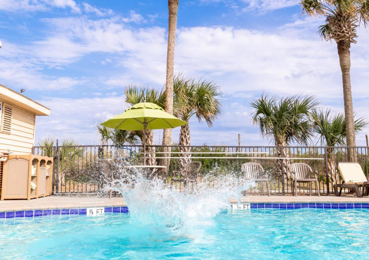 Surfside Beach Oceanfront Hotel Bagian luar foto